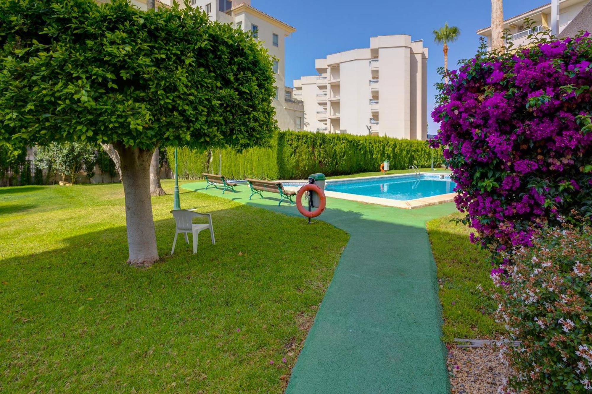 Apartamentos Oasis El Albir Eksteriør bilde